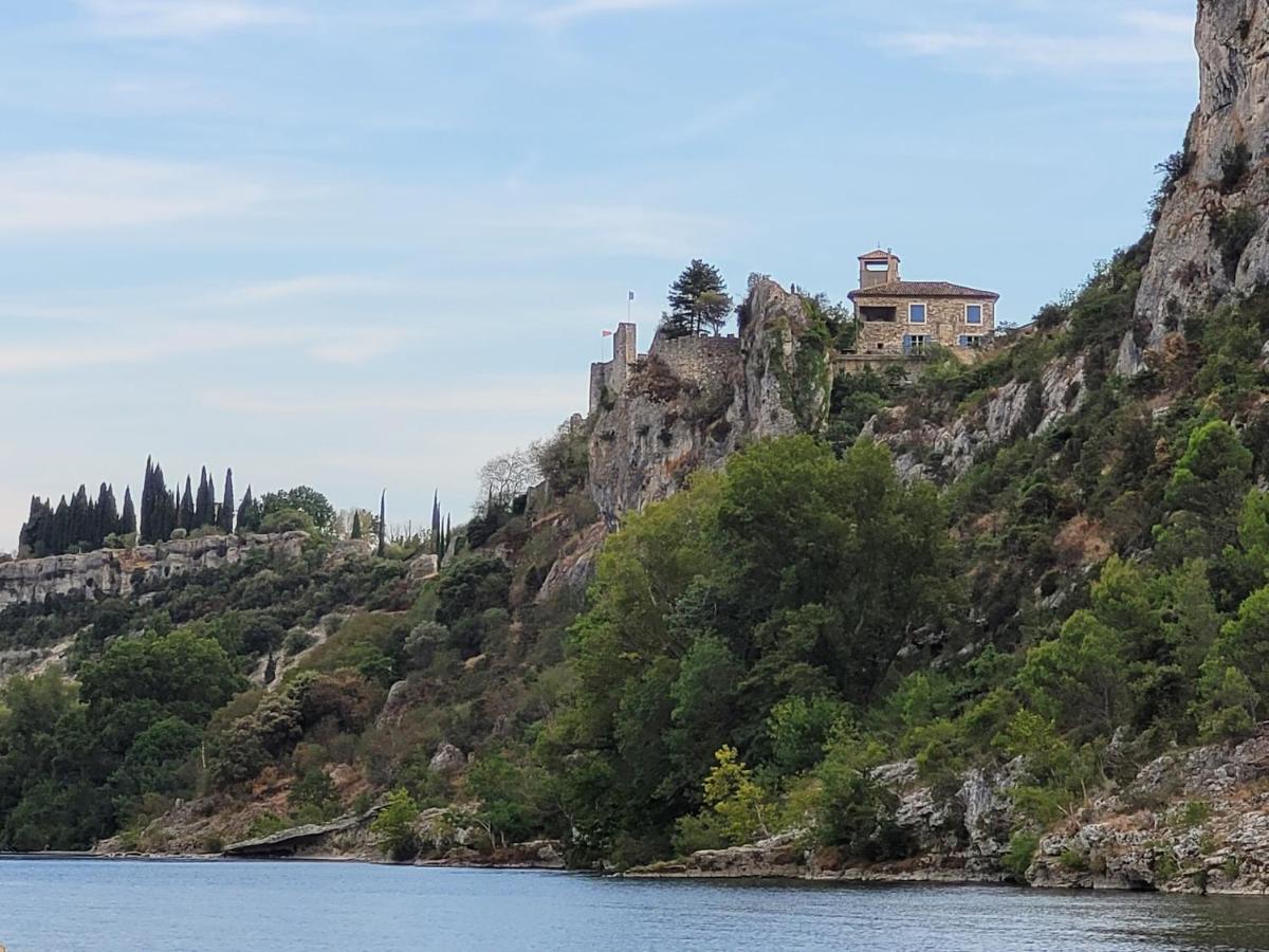 Appartement Tout Equipe En Rez-De-Jardin Entre Gard Et Ardeche Saint-Julien-de-Peyrolas Экстерьер фото